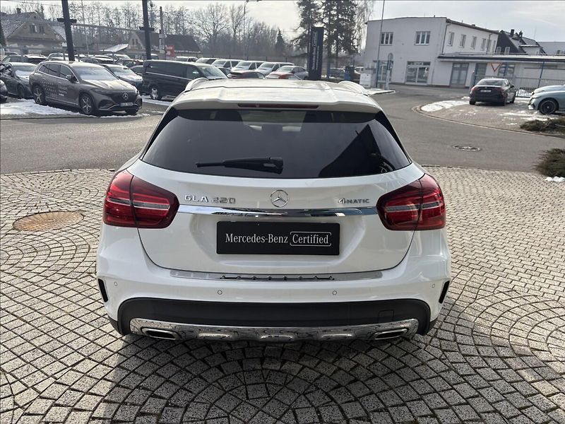 Mercedes-Benz GLA 2,0 220 4M,AMG,CZ,1.majitel - fotka 6 z 17