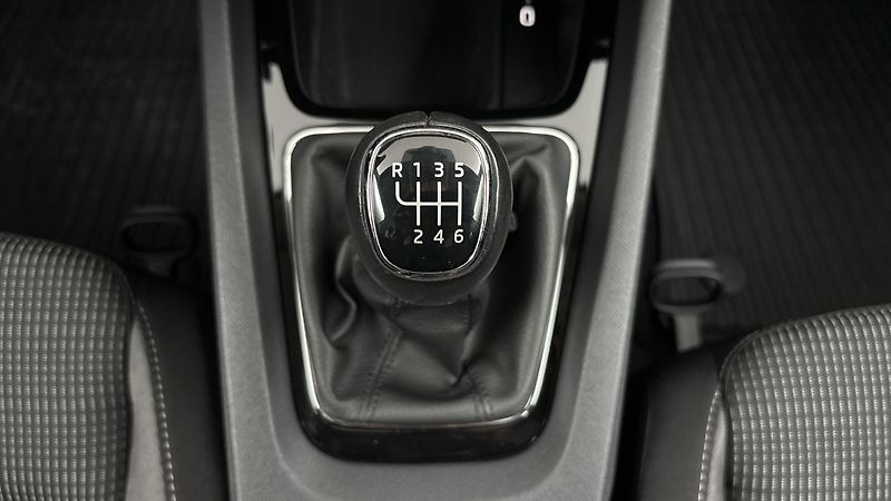 Škoda Octavia 1.0 TSI Ambition Combi - fotka 22 z 24