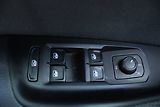 Volkswagen Passat (2022) 2.0 TDI 110kW manuál tažné - náhled 13