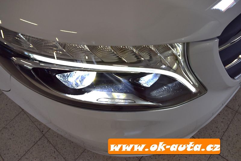 Mercedes-Benz Vito 114 CDI MIXTO LED 5 MÍST  - fotka 11 z 55