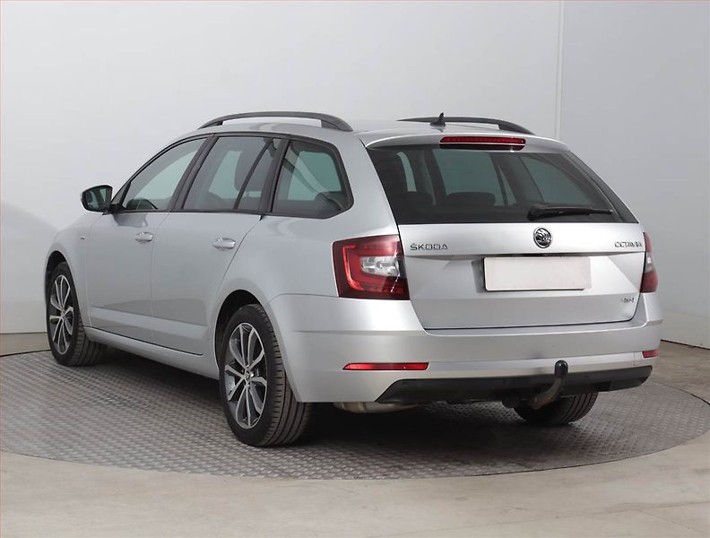 Škoda Octavia (2017) 2.0 TDI, 4X4, Automat - fotka 4 z 19