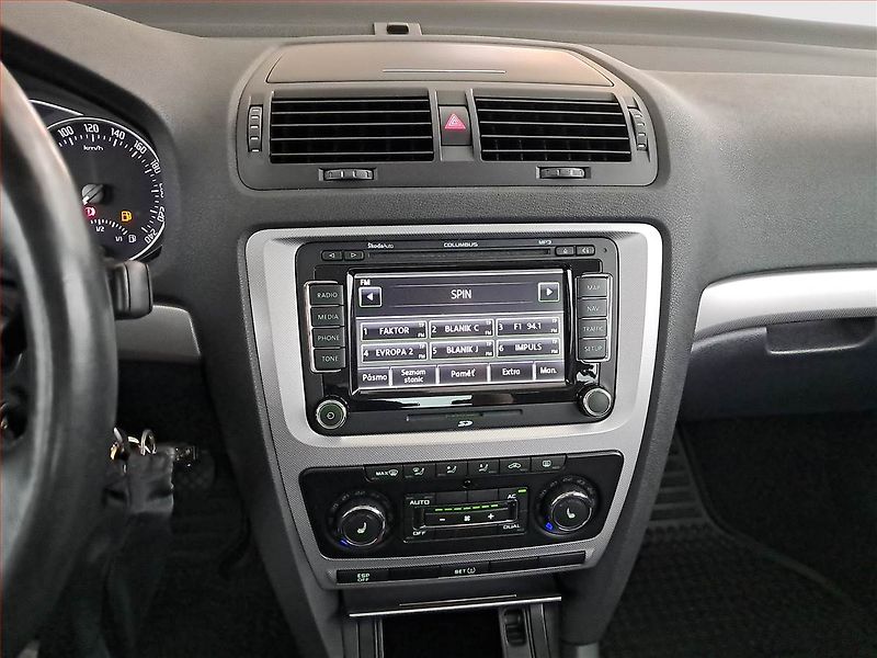 Škoda Octavia (2008) 2.0 TDI, 4X4, Serv.kniha - fotka 12 z 19