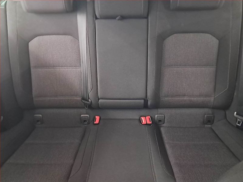 Volkswagen Passat (2017) 2.0 TDI, Automat, Navi - fotka 10 z 21