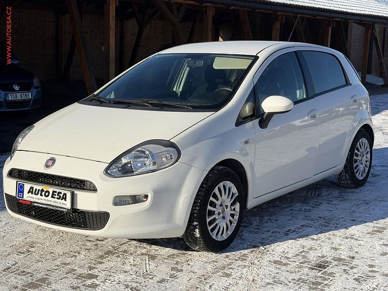 Fiat Punto (2014) 1.4i, ČR - fotka 3 z 16