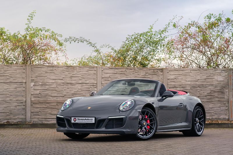 Porsche 911 Carrera 4 GTS Lift 331kWCabrio - fotka 11 z 52