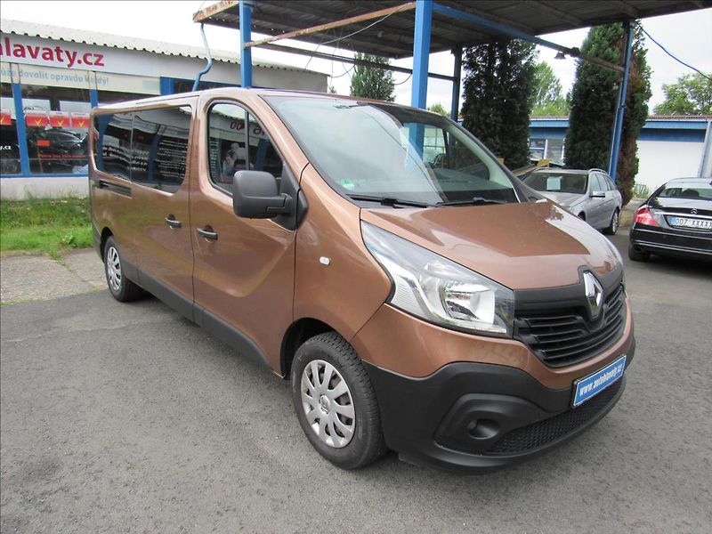 Renault Trafic 1,6 dCi 125 8 míst - fotka 3 z 27