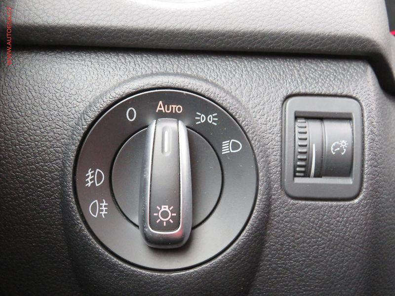 Volkswagen Tiguan (2012) 1.4 TSi, xenon, autoAC - fotka 13 z 27