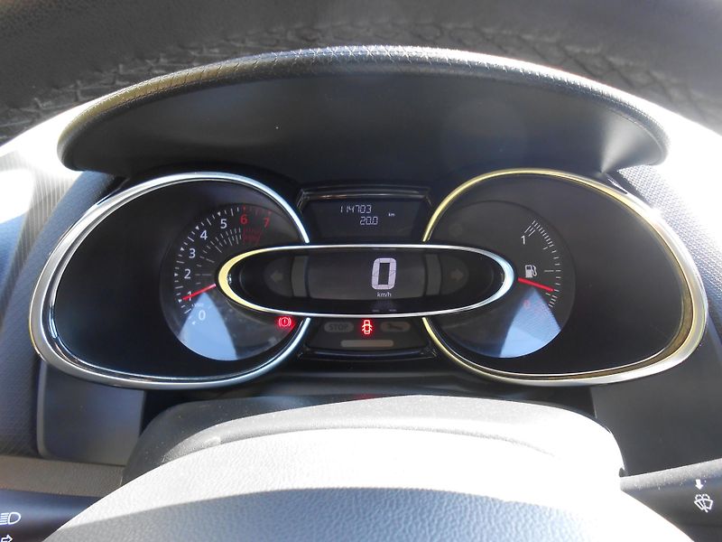 Renault Clio 0.9TCe,KLIMA,NAVI,114TKm!! - fotka 30 z 39