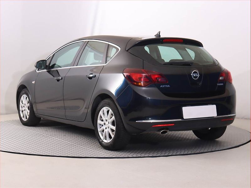 Opel Astra (2015) 1.4 T, Serv.kniha, Tempomat - fotka 4 z 18