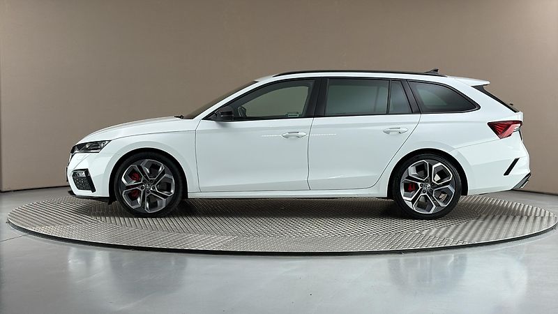 Škoda Octavia 2.0 TSI DSG RS Combi - fotka 4 z 26
