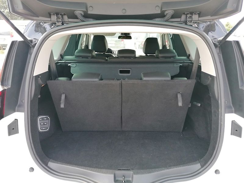 Renault Scénic (2020) 1.7 DCi 7-míst,Automat - fotka 24 z 28