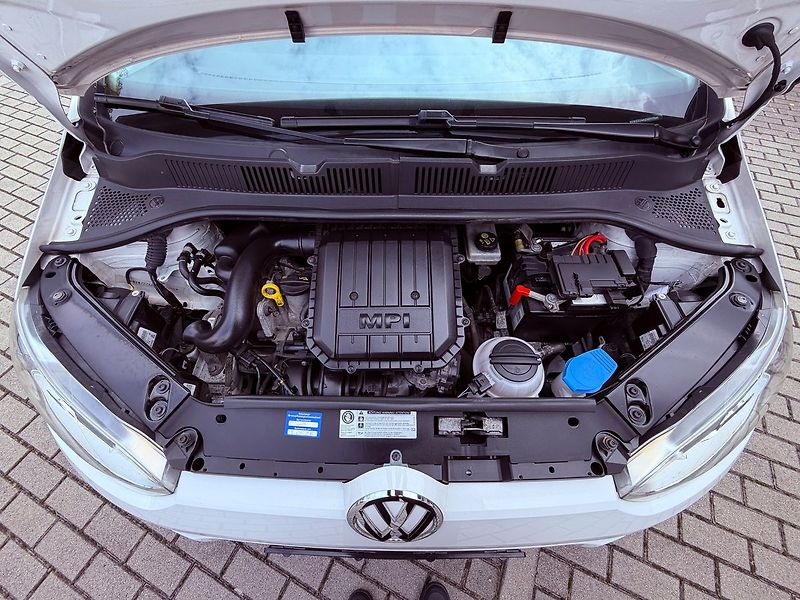 Volkswagen up! 1.0 Move Serviska - fotka 18 z 19