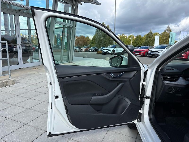 Škoda Kamiq 1.0TSI 85 kW SELECTION - fotka 21 z 27