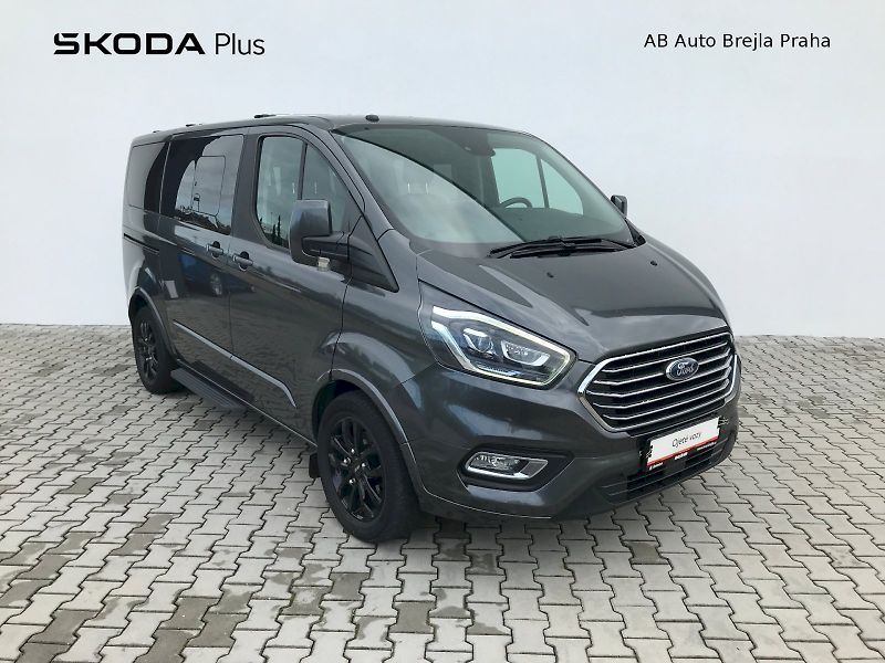 Ford Tourneo Custom (2018) - fotka 7 z 26