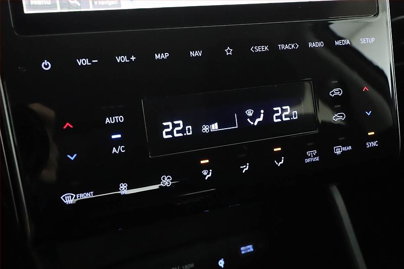 Hyundai Tucson (2022) Smart 1.6 CRDi - fotka 13 z 20