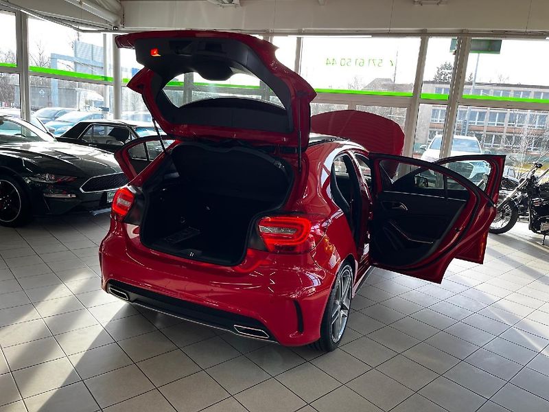 Mercedes-Benz Třídy A 45 AMG 4Matic - fotka 25 z 29