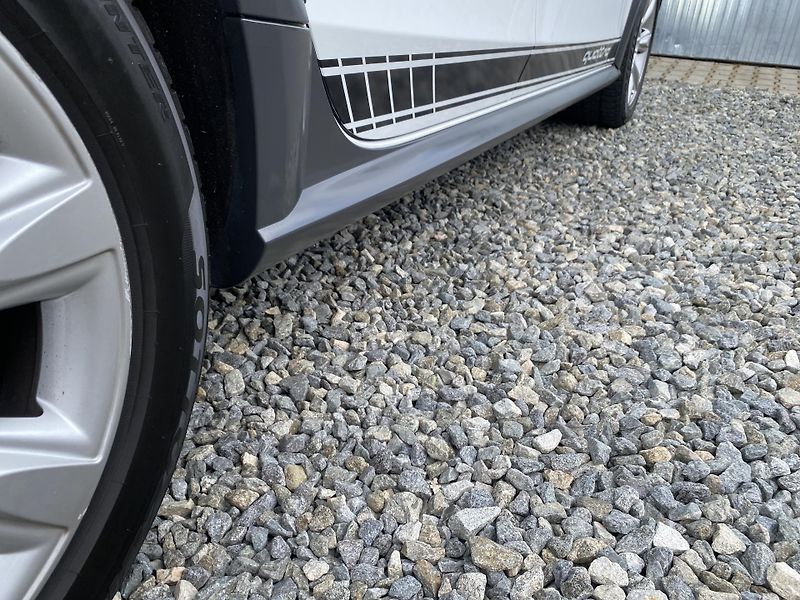 Audi A4 Allroad 2.0TDi 190PS 4x4 AUT SERVIS 1A - fotka 47 z 151