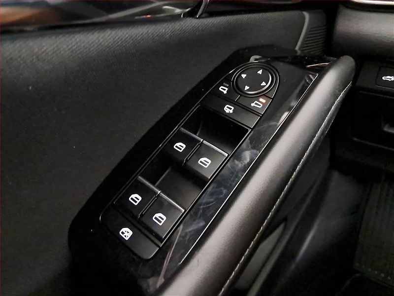 Mazda CX-30 (2023) Skyactiv-X 2.0 - fotka 20 z 22