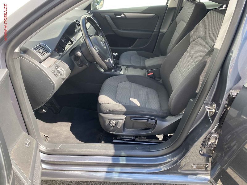 Volkswagen Passat (2012) 1.4 TSi, Comfortline, +kola - fotka 9 z 19