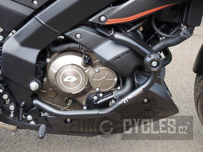 QJ Motor SRK 125 S (2026) - fotka 12 z 14