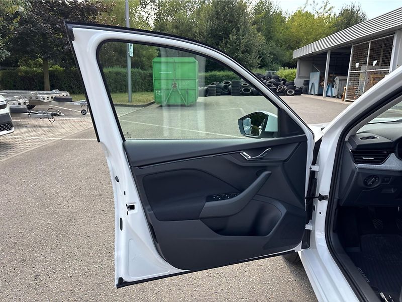 Škoda Kamiq 1.0 TSi 85 kW SELECTION - fotka 20 z 26
