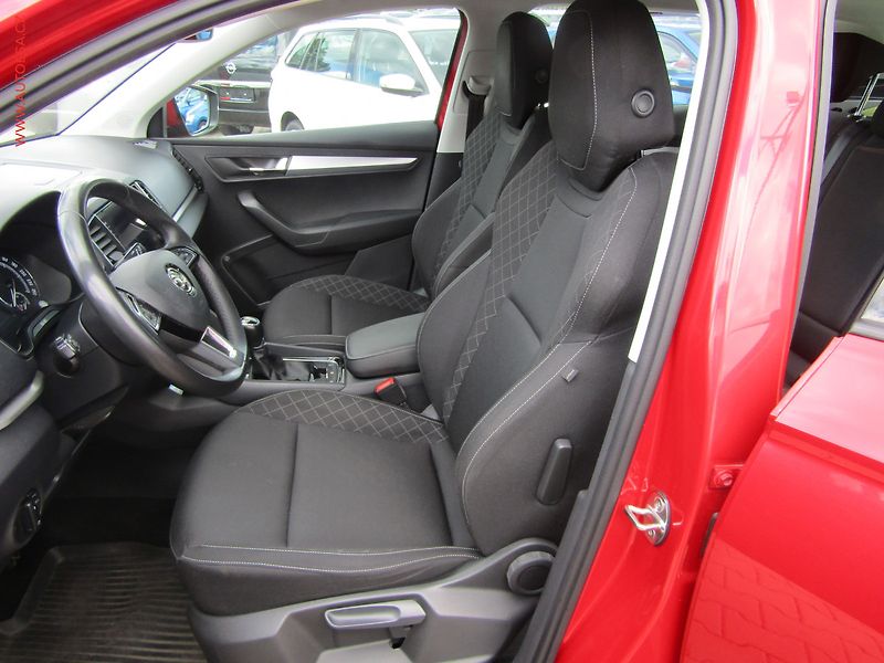 Škoda Karoq (2019) 1.5 TSI, ČR, servis.kniha - fotka 9 z 18