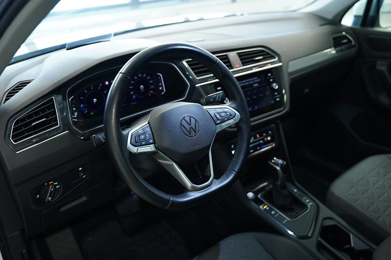 Volkswagen Tiguan - fotka 12 z 31