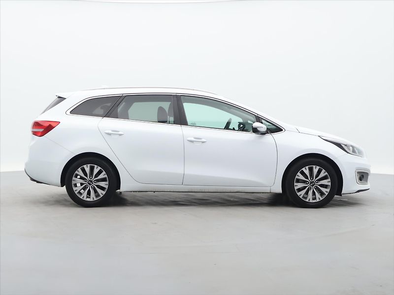 Kia Ceed 1.6 CRDi 100kW Aut. CZ DPH - fotka 8 z 32