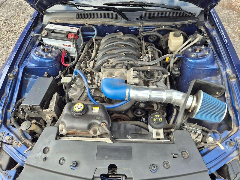 Ford Mustang GT 4.6 V8 - fotka 18 z 24