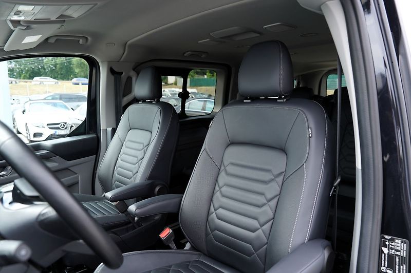 Ford Tourneo Custom 2.0 EcoBlue 4x4 Titanium/Autom - fotka 20 z 48
