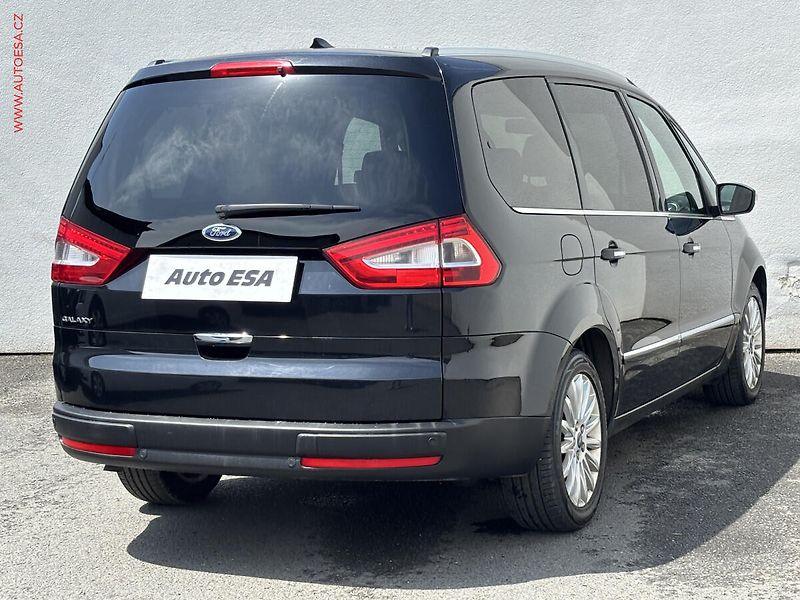 Ford Galaxy (2014) 2.0 TDCi 7míst, Titanium, AT - fotka 4 z 20