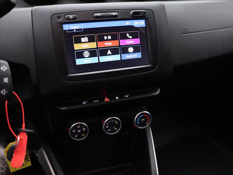 Dacia Duster 1,0 TCe 74kW LPG Klima CZ 1.Ma - fotka 19 z 29