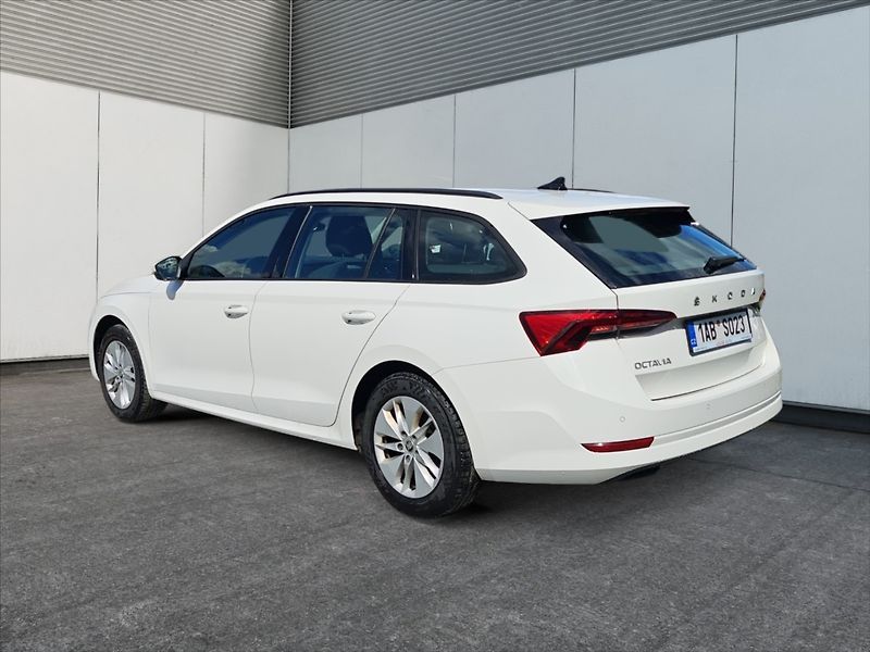 Škoda Octavia 2,0 TDI Ambition - fotka 4 z 11