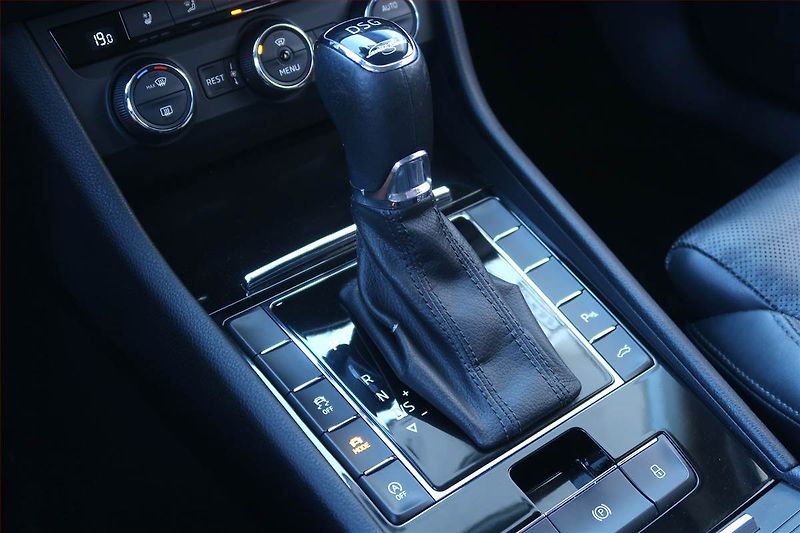 Škoda Superb (2016) Laurin&Klement 2.0 TSI - fotka 13 z 30