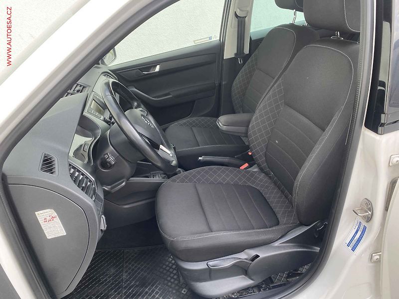 Škoda Fabia (2015) 1.2TSi, ČR, AC, tempo, park - fotka 9 z 16