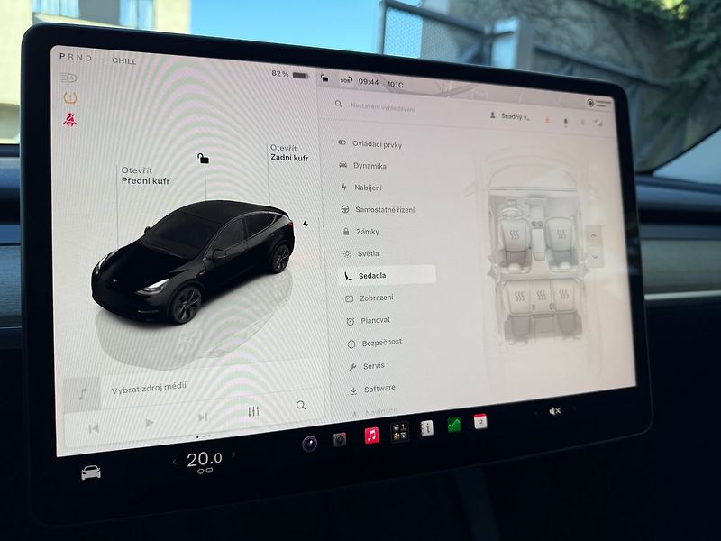 Tesla Model Y Standart Range LFP - fotka 22 z 40