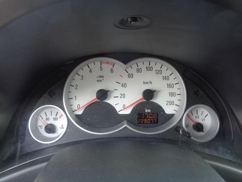 Opel Combo 1,2 - fotka 14 z 15