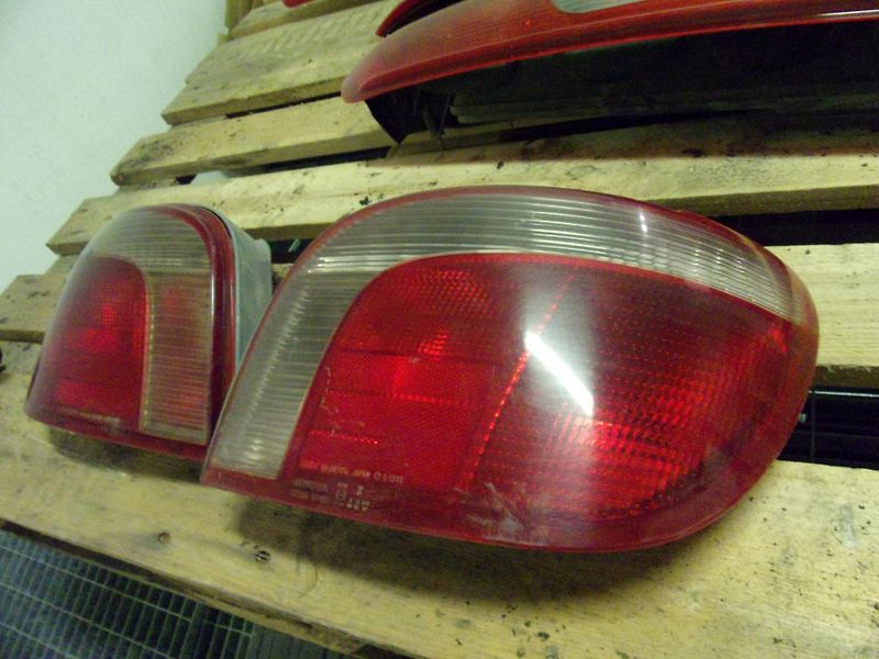 Toyota Yaris zadní světla - fotka 2 z 2