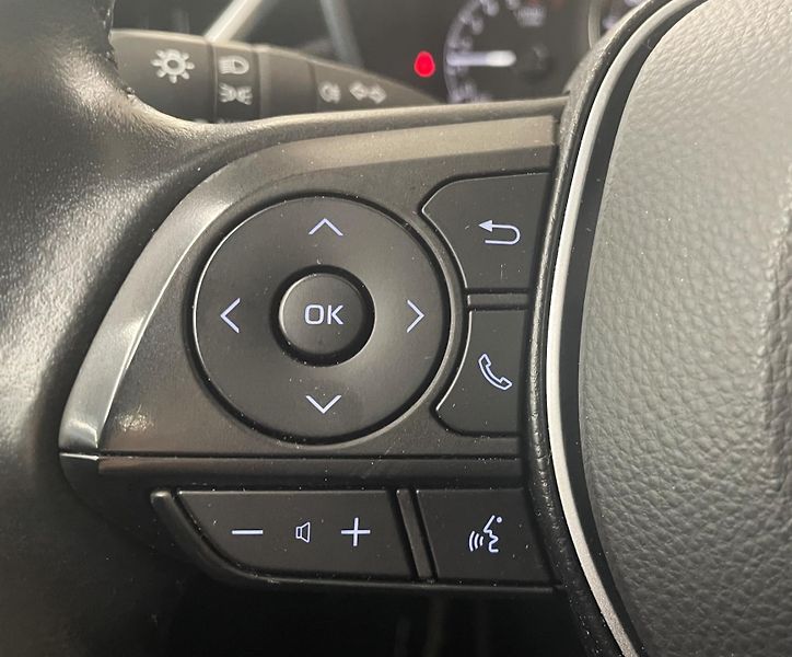 Toyota Corolla 1.8 Hybrid Active, e-CVT, ČR - fotka 15 z 25