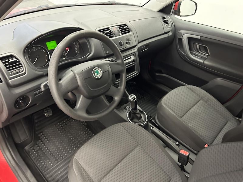Škoda Fabia 1.2 HTP Ambiente - fotka 6 z 21