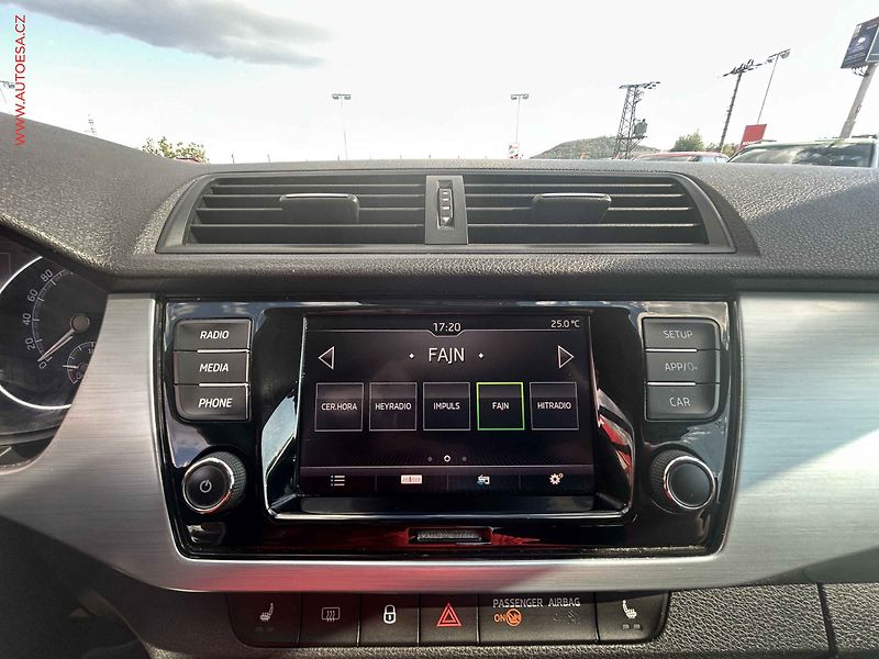 Škoda Fabia (2019) 1.0TSi, ČR, AC, ACC - fotka 14 z 15