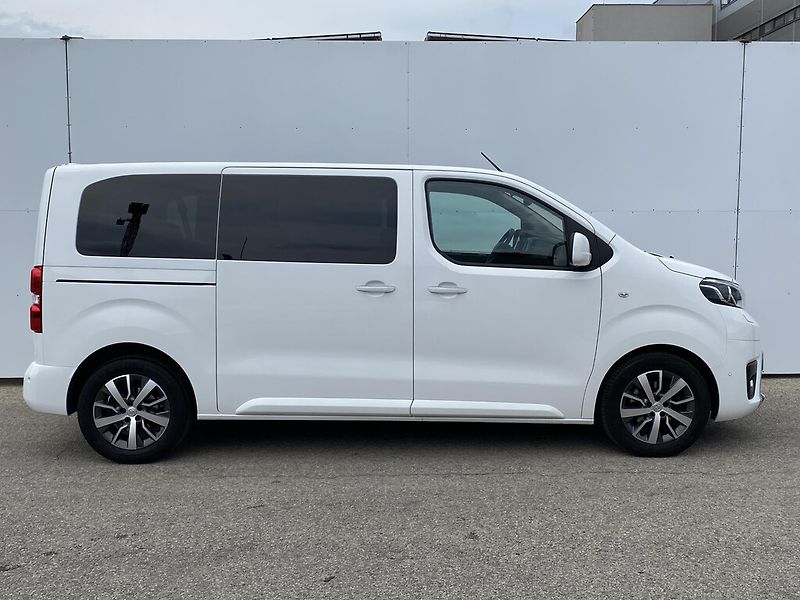 Toyota ProAce 2.0 D 130 kW AT Family - fotka 3 z 27