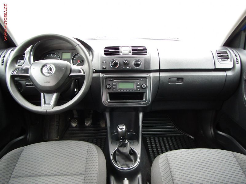 Škoda Fabia (2015) 1.2 TSi, ČR, Klima - fotka 8 z 17
