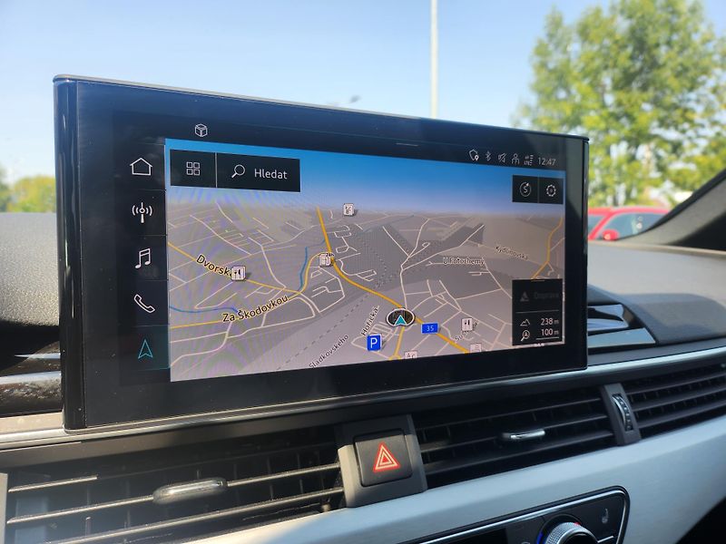 Audi A4 Avant 2.0TDI 140kw Quattro S T - fotka 13 z 25