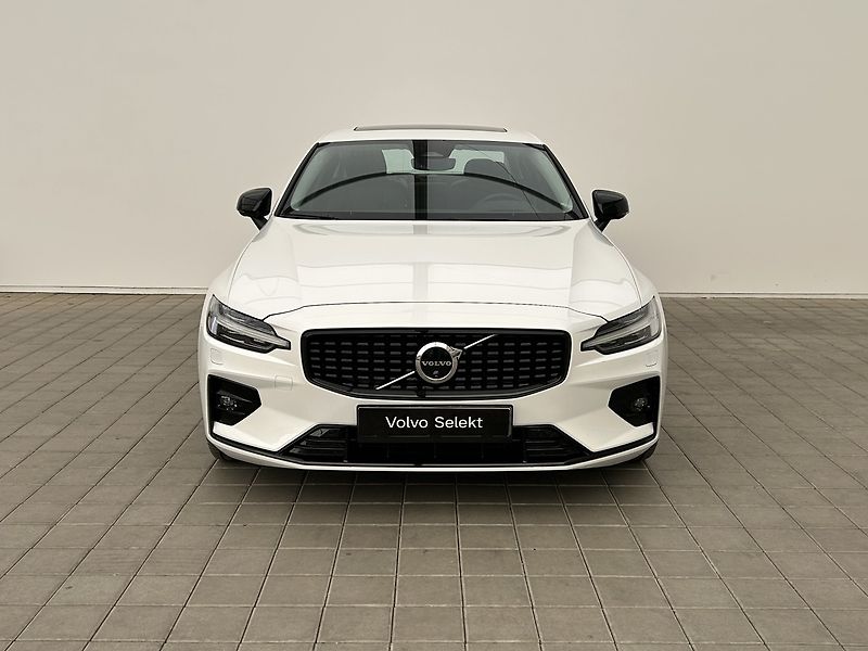 Volvo S60 2.0 B5 4x4 ULTIMATE - fotka 9 z 29