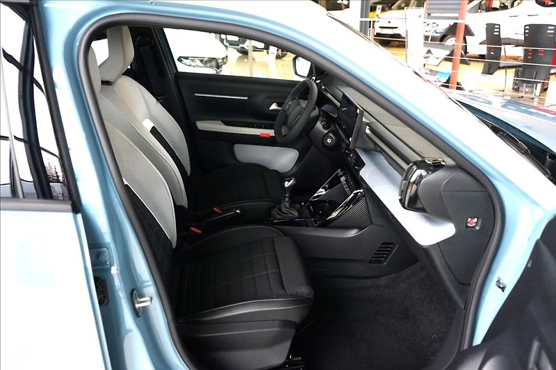 Citroën C3 (2026) 1,2 Turbo 100k Manual MAX - fotka 7 z 13
