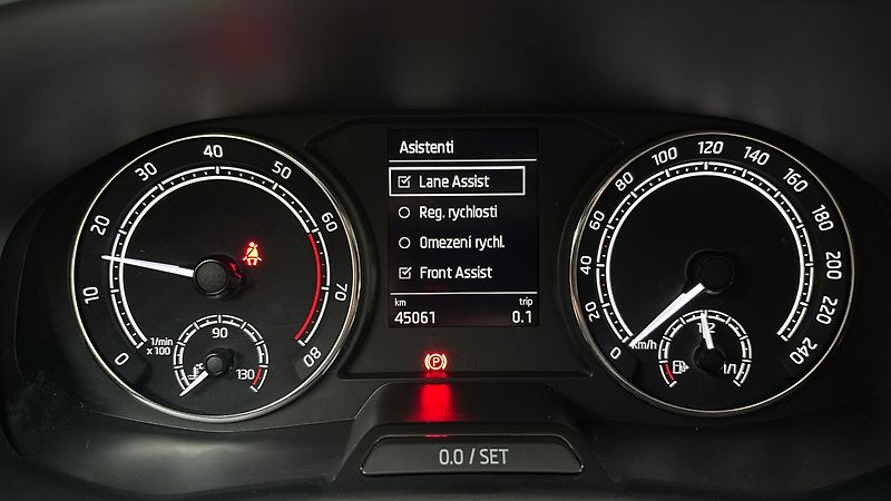 Škoda Fabia 1.0 TSI Style - fotka 10 z 22