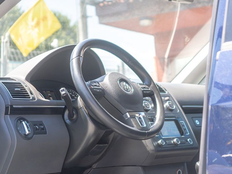 Volkswagen Touran (2014) 1.6TDI HG NAVI – 7 SEDADEL - fotka 12 z 47