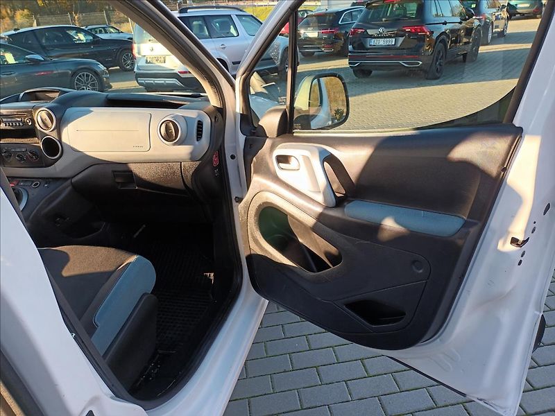 Citroën Berlingo 1,6 HDI,68KW,ČR,1MAJ,KLIMA - fotka 20 z 31