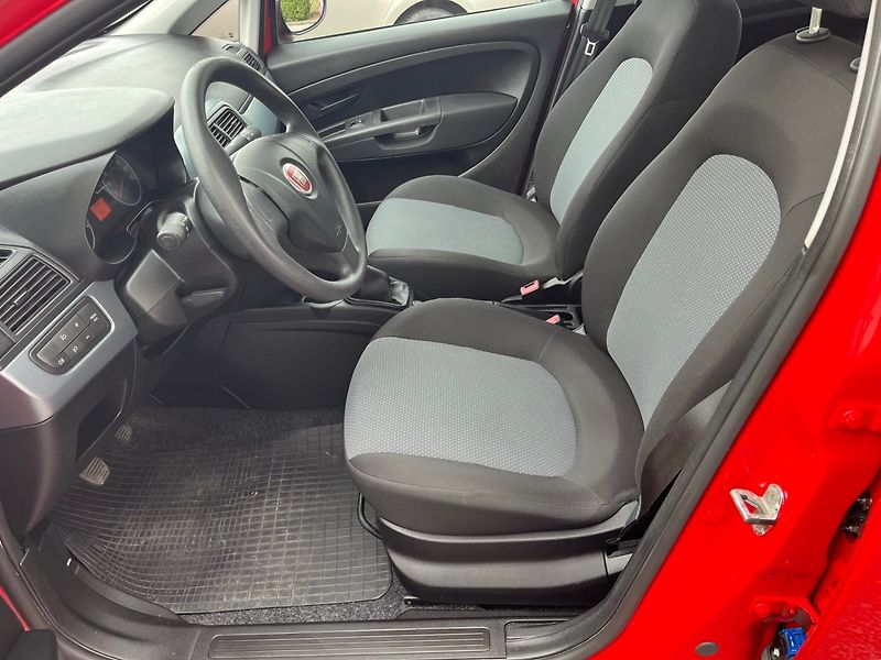 Fiat Grande Punto (2011) 1.2 i Velmi pěkné - fotka 7 z 17